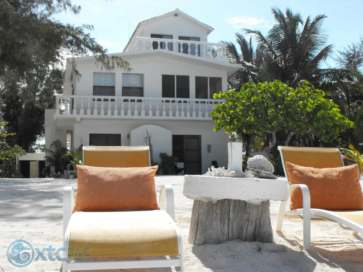 Flying Cloud Hotel Xcalak