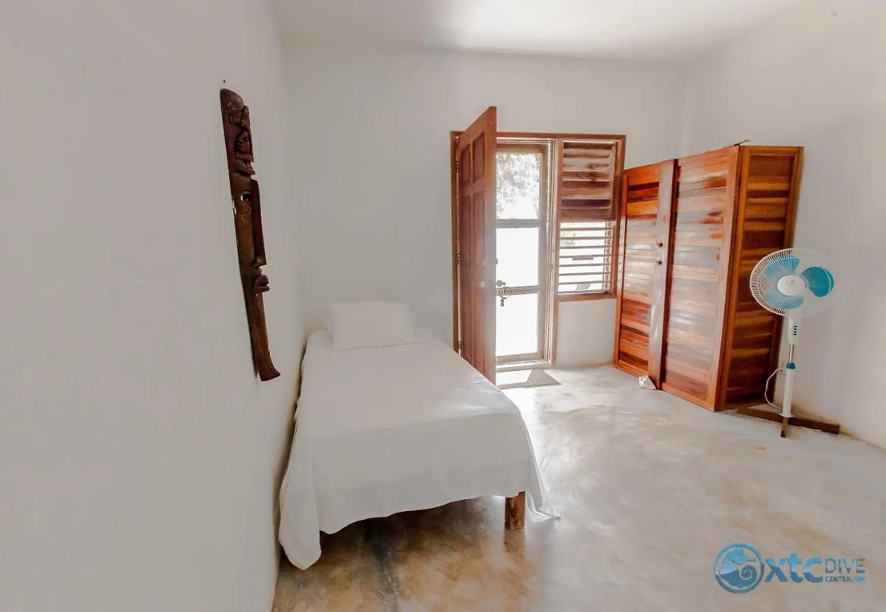 Flying Cloud Hotel Xcalak
